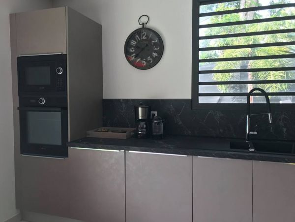 Guadeloupe Home 959319