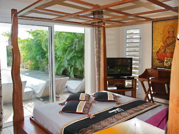 Guadeloupe Home 959322