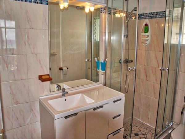 Guadeloupe Home 959323