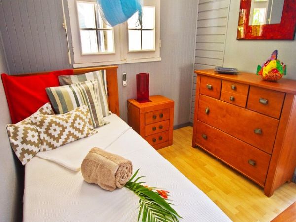 Guadeloupe Home 959328