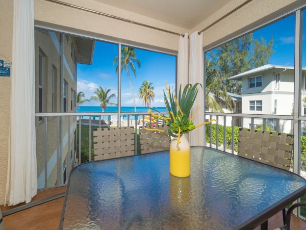 Cayman Islands Condo 959361