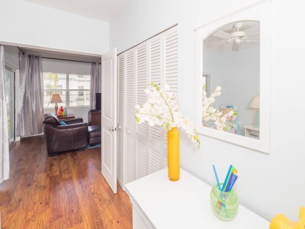 Cayman Islands Condo 959361