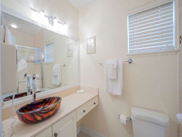 Two Bedrooms Cayman Residence Pool, Exercise Facilities World Class Beach