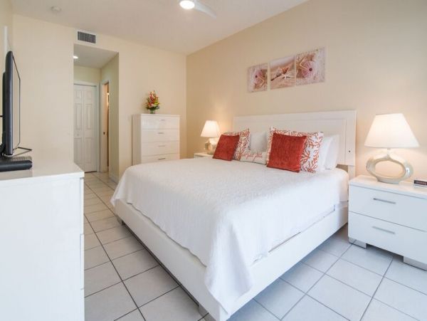 Cayman Islands Condo 959369