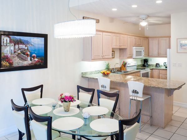 Cayman Island Beach Residence Pool, Exercise Facilities Stroll to Dining