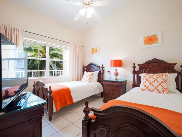 Cayman Island Beach Residence Pool, Exercise Facilities Stroll to Dining