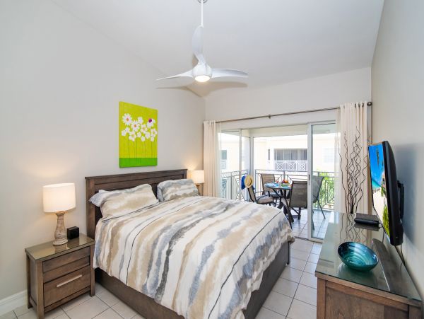 Cayman Islands Condo 959373
