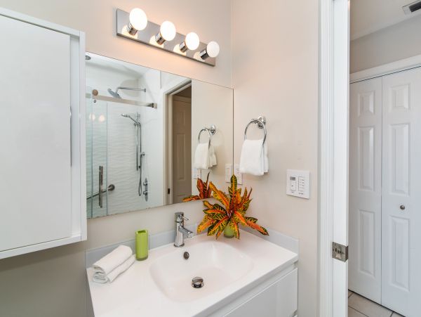 Cayman Islands Condo 959373