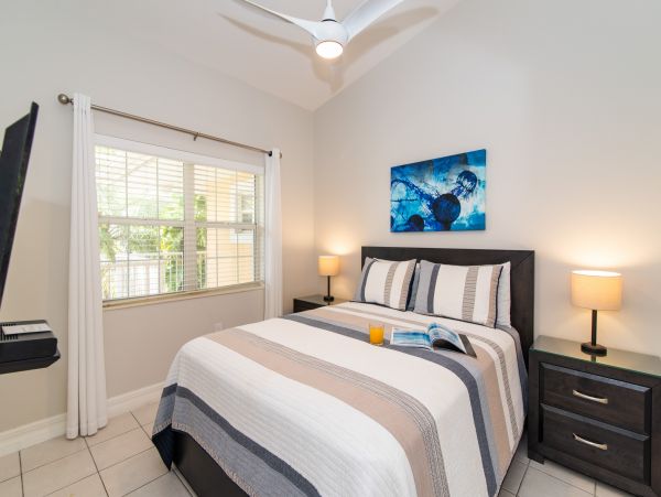 Cayman Islands Condo 959373