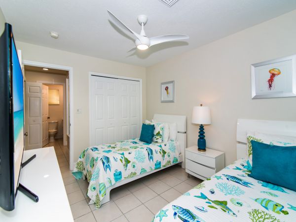Cayman Islands Condo 959375
