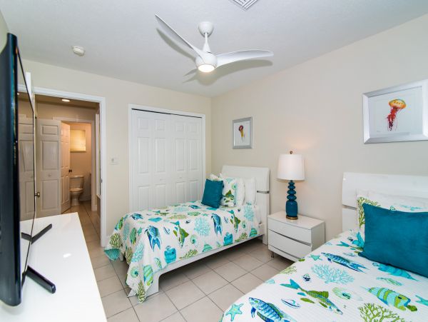 Cayman Islands Condo 959375