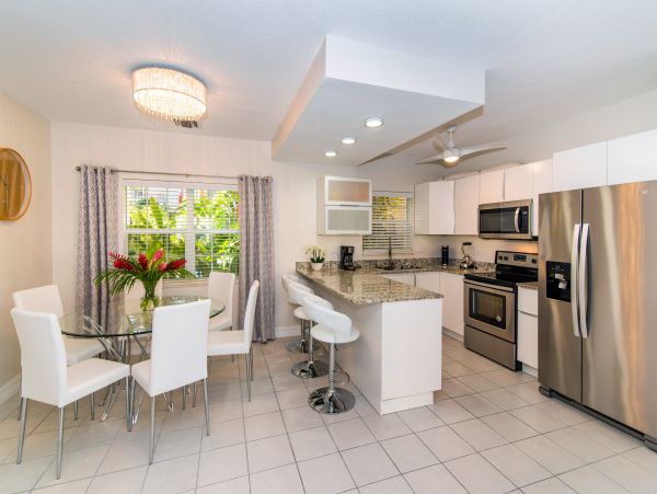 Cayman Islands Condo 959375