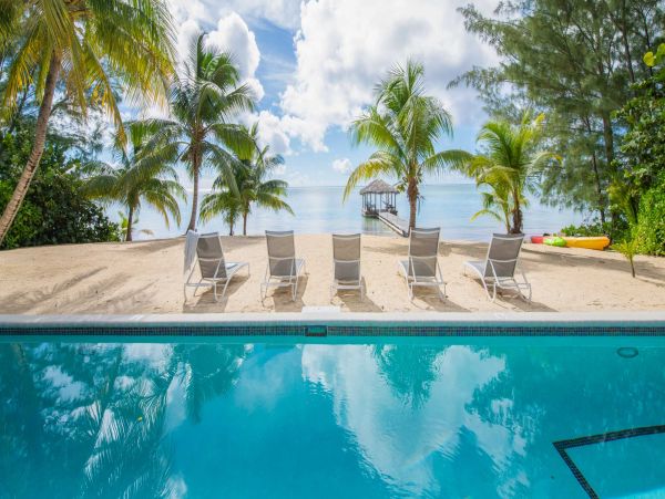 Luxurious Oceanfront Villa - Private Dock, Pool, Breathtaking Caribbean views