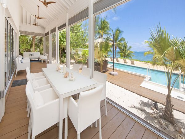 Luxurious Oceanfront Villa - Private Dock, Pool, Breathtaking Caribbean views
