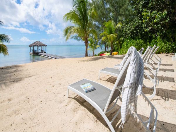 Luxurious Oceanfront Villa - Private Dock, Pool, Breathtaking Caribbean views