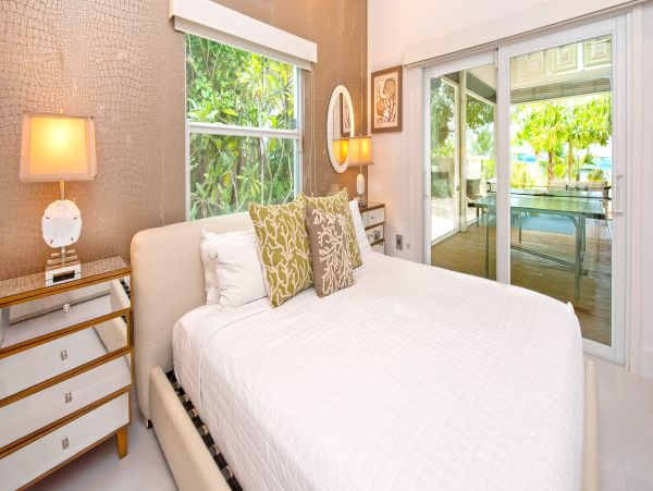 Luxurious Oceanfront Villa - Private Dock, Pool, Breathtaking Caribbean views