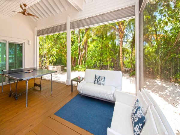 Luxurious Oceanfront Villa - Private Dock, Pool, Breathtaking Caribbean views