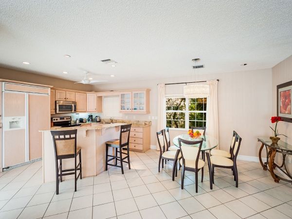 Cayman Islands Condo 959393