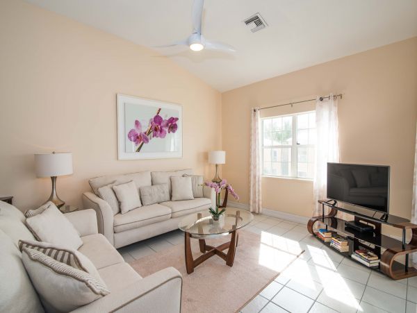 Cayman Islands Condo 959401