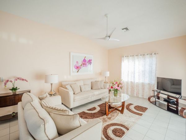 Cayman Islands Condo 959401