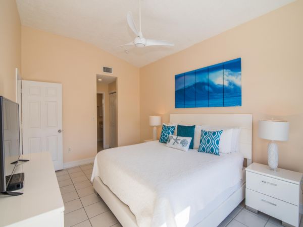 Cayman Islands Condo 959401