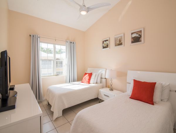 Cayman Islands Condo 959401
