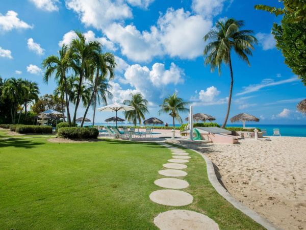 Grand Cayman Vacation Beach Condo Three Bedrooms Sleeps 6