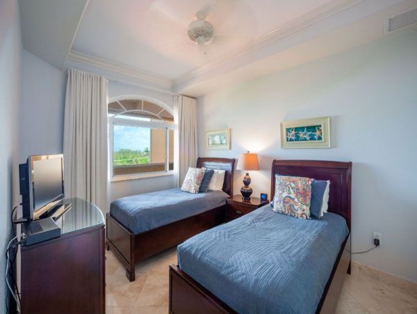Cayman Island Oceanfront Vacation Condo Beach Location