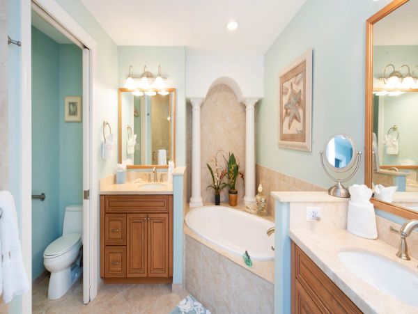 Third-Floor Corner Unit with Full Ocean Views