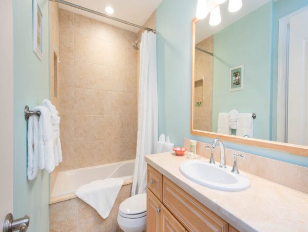 Third-Floor Corner Unit with Full Ocean Views