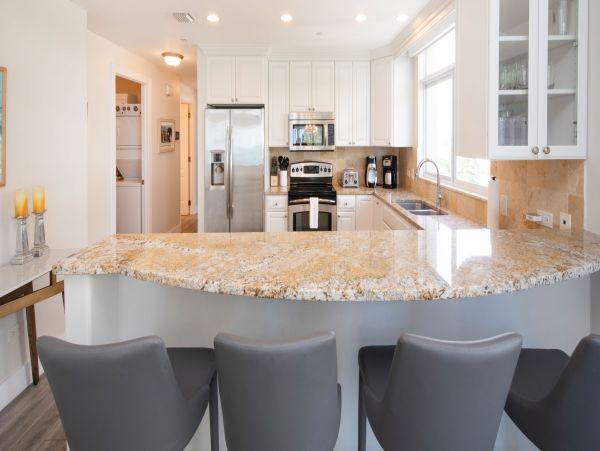 Spacious Fourth-Floor Condo with Full Ocean View