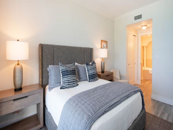 Spacious Fourth-Floor Condo with Full Ocean View