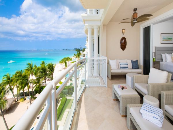 Fifth Floor Unit with 3 Bedrooms & Ocean Views