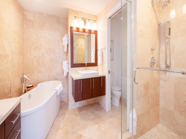 Fifth Floor Unit with 3 Bedrooms & Ocean Views