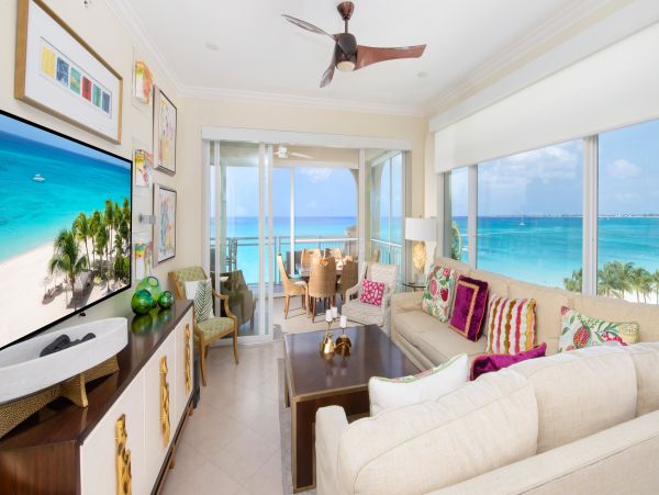 Beautiful Condo with 3 Bedrooms & Full Ocean Views