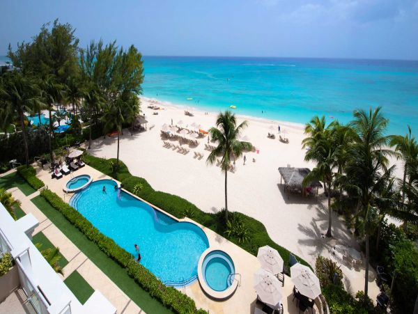 Beautiful Condo with 3 Bedrooms & Full Ocean Views