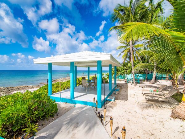 Old Man Bay 2 Bedroom Beach Rental with Pool Six Guests
