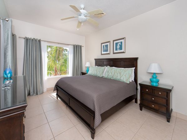 Cayman Islands Condo 959487