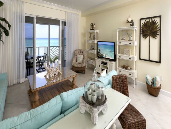 Beachfront Cayman Islands Vacation Condo