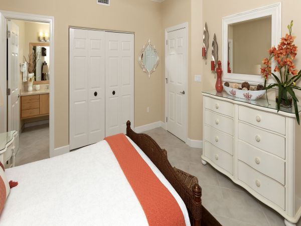 Beachfront Cayman Islands Vacation Condo