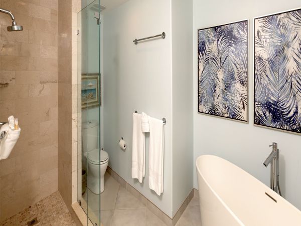 Beachfront Cayman Islands Vacation Condo