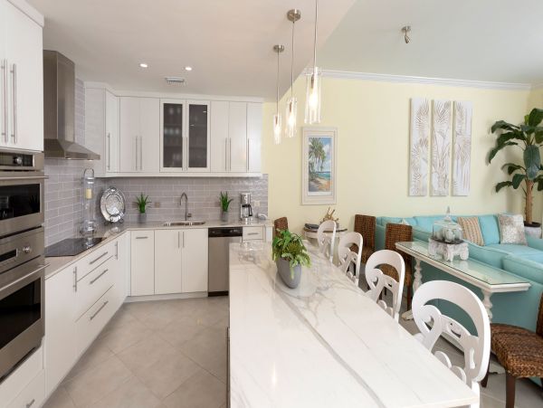 Beachfront Cayman Islands Vacation Condo