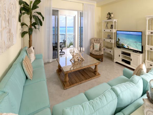 Beachfront Cayman Islands Vacation Condo