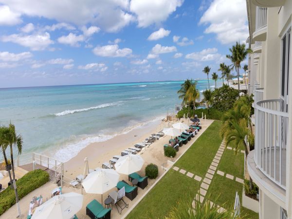 Beachfront Cayman Islands Vacation Condo