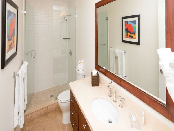 Beachfront Luxury Condo Four Bedroom in Cayman Island