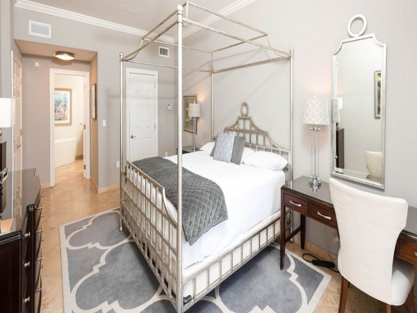 Beachfront Luxury Condo Four Bedroom in Cayman Island