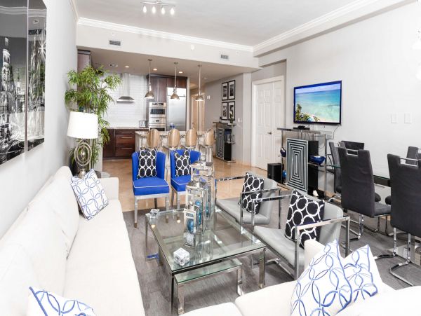 Beachfront Luxury Condo Four Bedroom in Cayman Island
