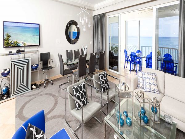Beachfront Luxury Condo Four Bedroom in Cayman Island