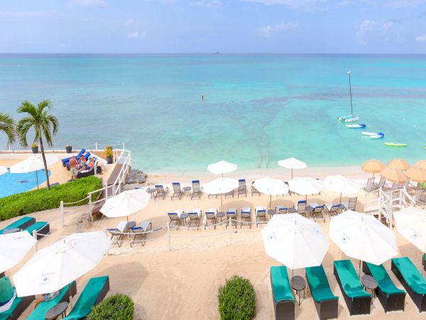Beachfront Luxury Condo Four Bedroom in Cayman Island