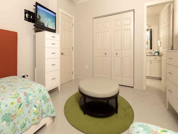 Perfect Cayman Islands Vacation Rental with 4 Bedroom